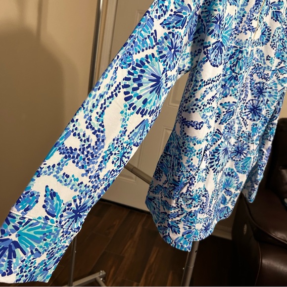 Lilly Pulitzer UPF 50 Skipper Popover Top Sweater Large Turquoise Oasis Shell Me - Picture 5 of 9